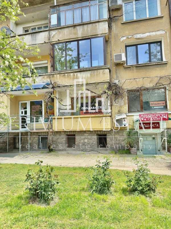 Продава 4-стаен, гр. пловдив, център