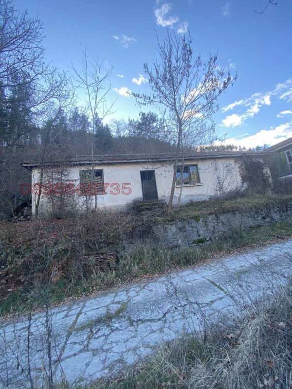 Продава пром. помещение, гр. мадан, област смолян