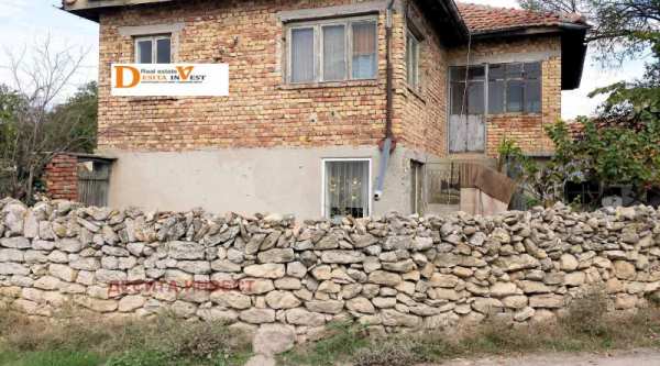 Продава  къща с. Аврен, област Варна
      130 кв.м