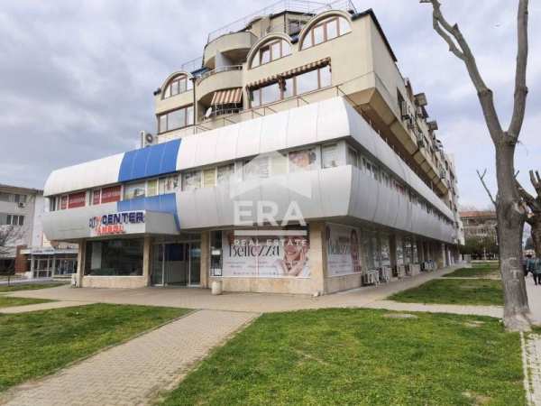 Продава магазин, гр. ямбол, център