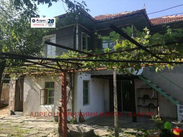 Продава къща, гр. елена, област велико търново