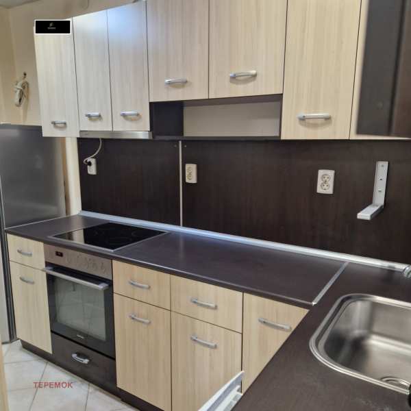 Продава 4-стаен, гр. шумен, център