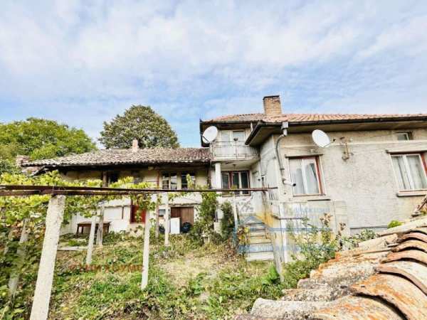 Продава къща, с. джулюница, област велико търново