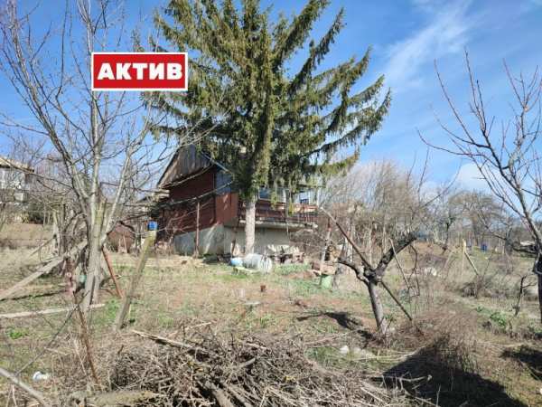 Продава  вила град Търговище, Вилна зона
      20 кв.м
