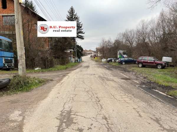 Продава парцел, гр. брезник, област перник