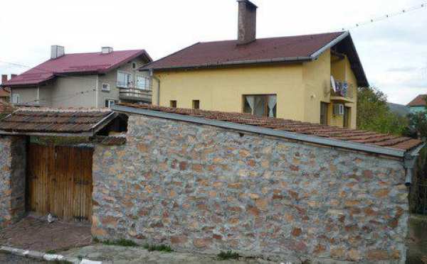 Продава къща, с. априлово, област софия област