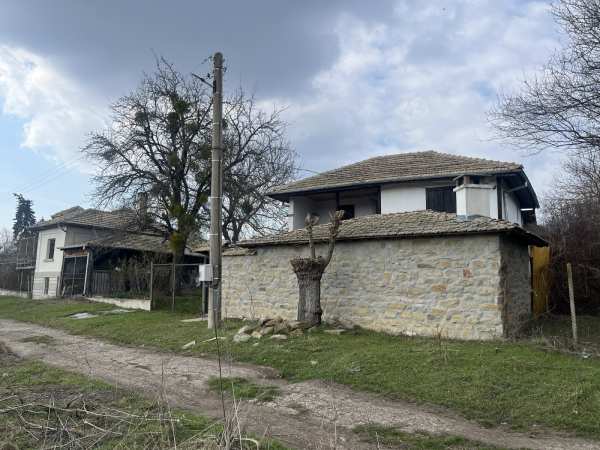 Продава къща, с. берковски, област търговище