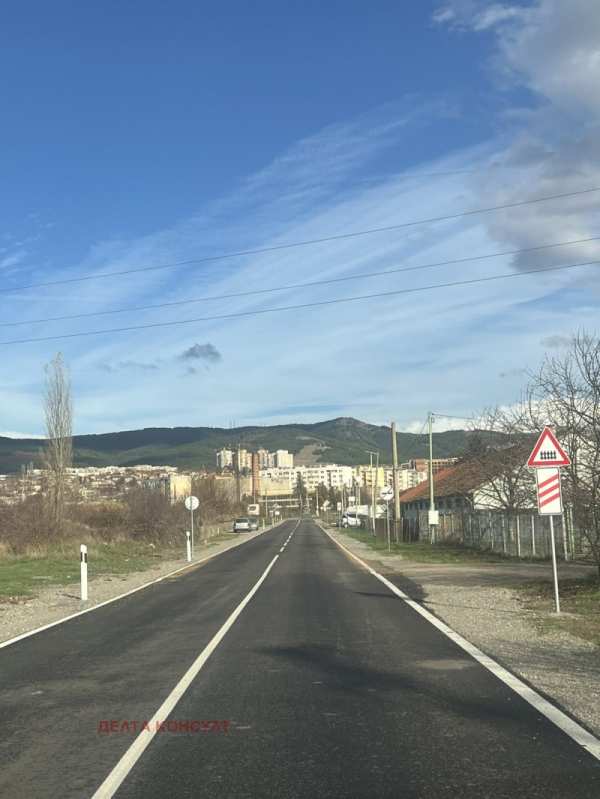 Продава парцел, гр. радомир, област перник