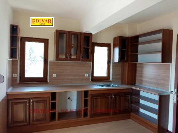 Продава 3-стаен, гр. балчик, област добрич