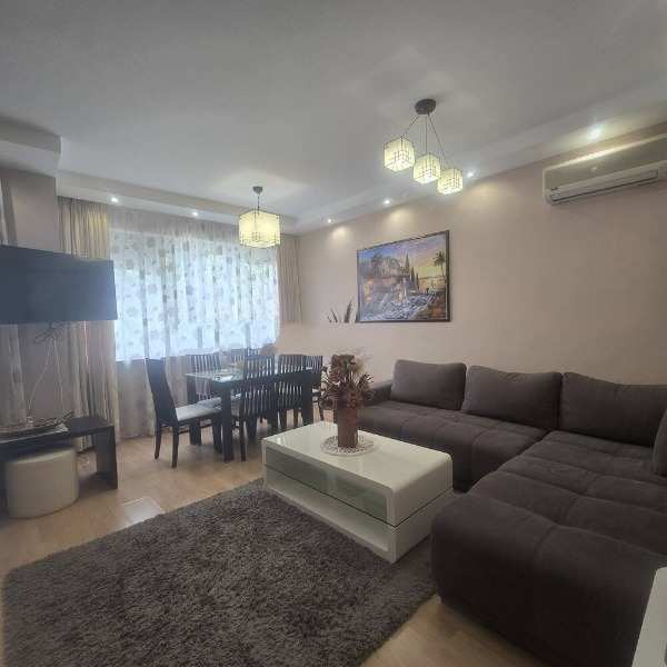 Продава  многостаен к.к. Слънчев бряг, област Бургас
      150 кв.м