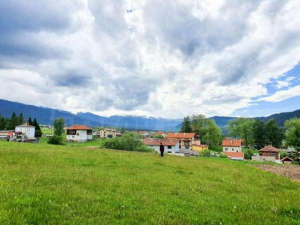 Продава парцел, с. говедарци, област софия област