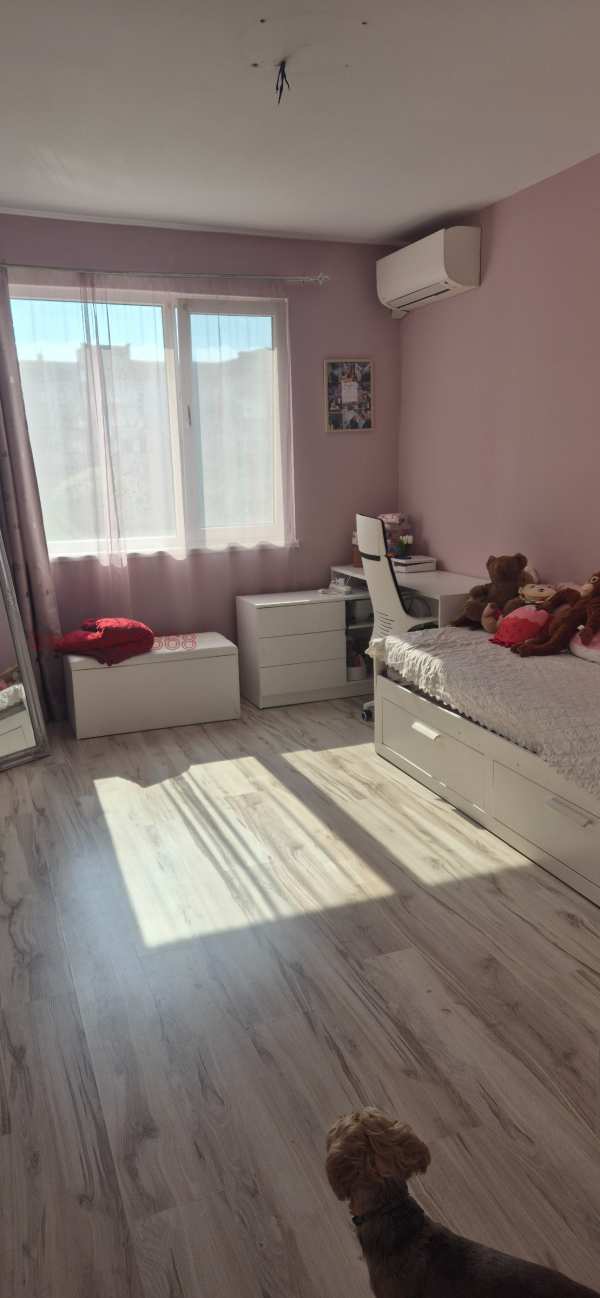 Продава 3-стаен, гр. добрич, център