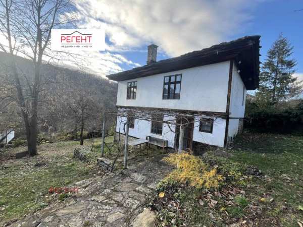 Продава къща, с. боженците, област габрово