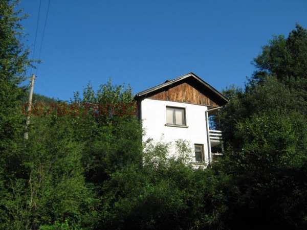 Продава вила, с. балканец, област ловеч