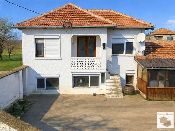 Продава къща, с. раданово, област велико търново