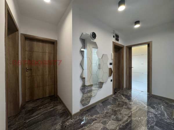 Продава  многостаен град Русе, Център
      120 кв.м