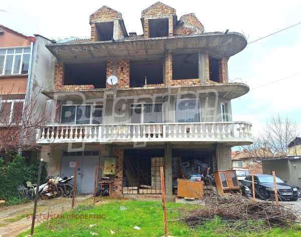 Продава етаж от къща, гр. горна оряховица, област велико търново