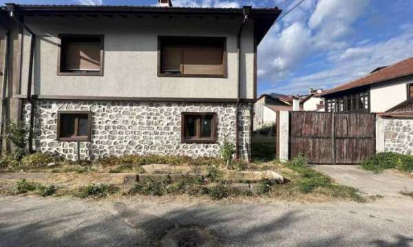 Продава къща, гр. банско, област благоевград
