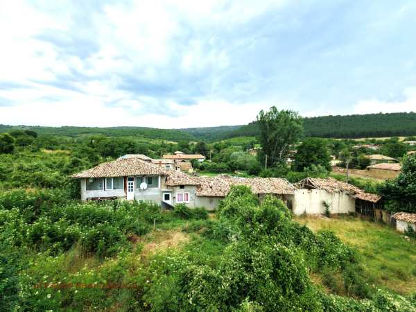 Продава къща, с. лиляк, област търговище
