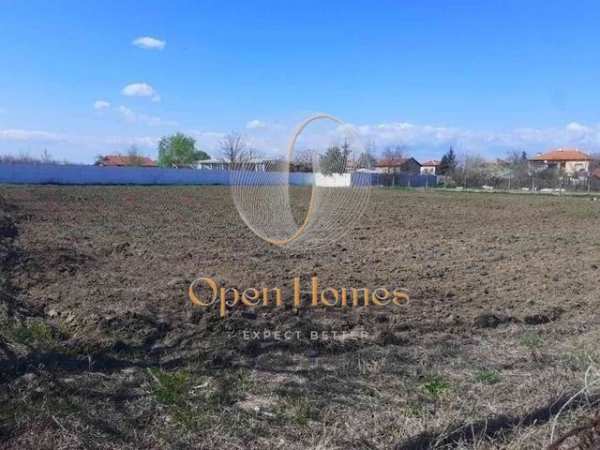 Продава  парцел с. Костиево, област Пловдив
      2411 кв.м