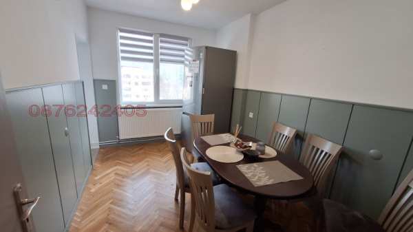 Продава 4-стаен, гр. троян, област ловеч