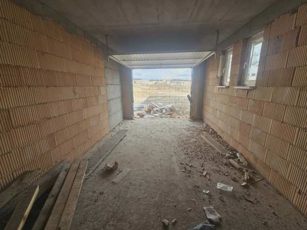 Продава гараж, паркомясто, гр. кърджали, възрожденци