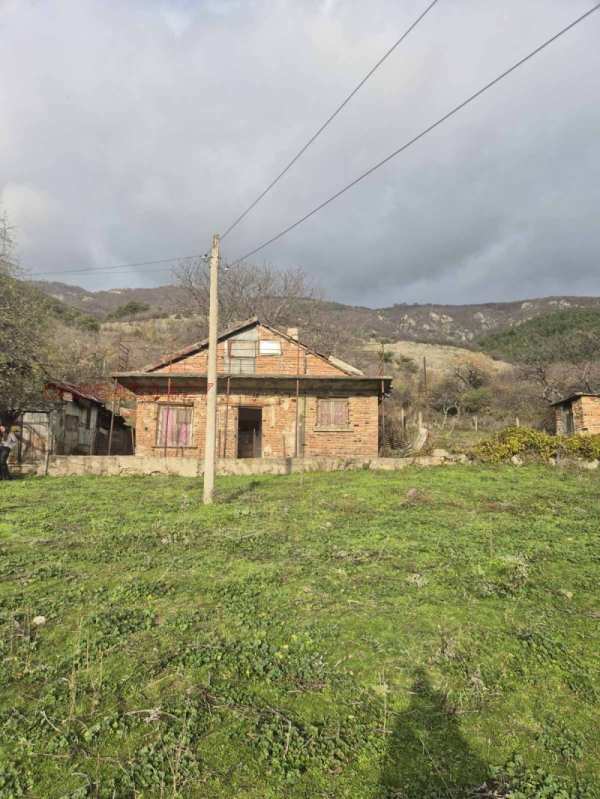 Продава  вила гр. Карлово, област Пловдив
      37 кв.м