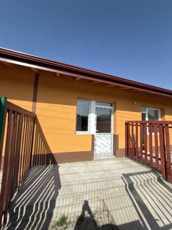 Продава 2-стаен, с. баня, област благоевград