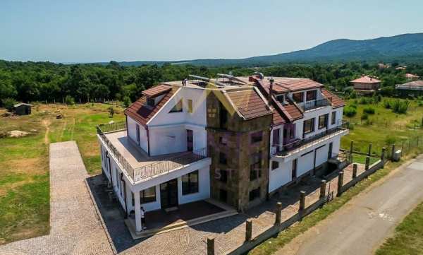 Продава хотел, с. велика, област бургас