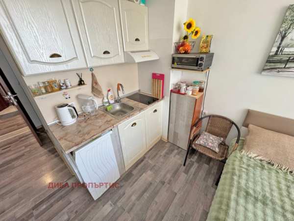 Продава  1-стаен к.к. Слънчев бряг, област Бургас
      35 кв.м