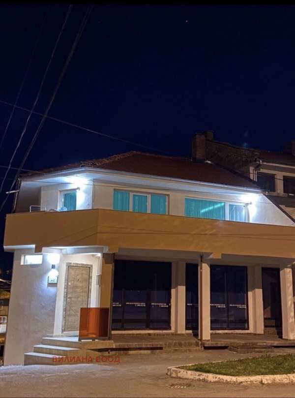 Продава къща, гр. лясковец, област велико търново