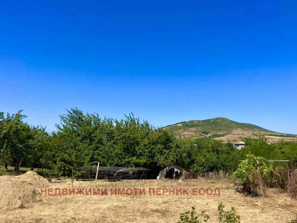 Продава парцел, с. расник, област перник