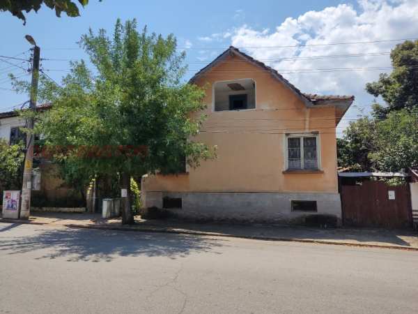 Продава  къща с. Багренци, област Кюстендил
      91 кв.м