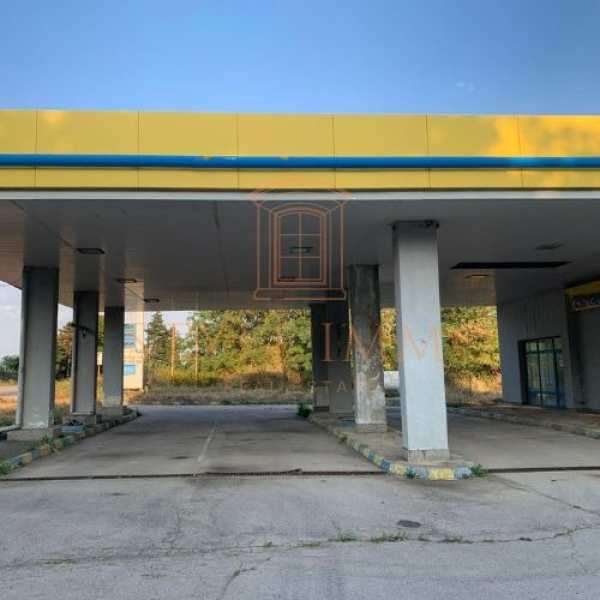 Продава бизнес имот, гр. добрич, балик