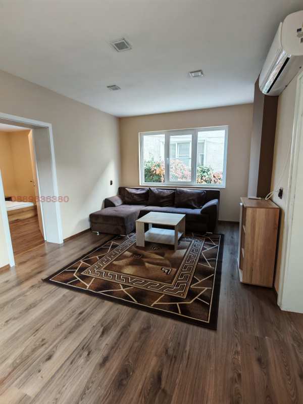 Продава етаж от къща, гр. монтана, широк център