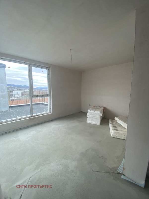 Продава мезонет, гр. благоевград, широк център