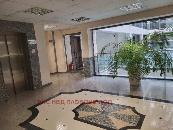 Продава офис, гр. пловдив, център