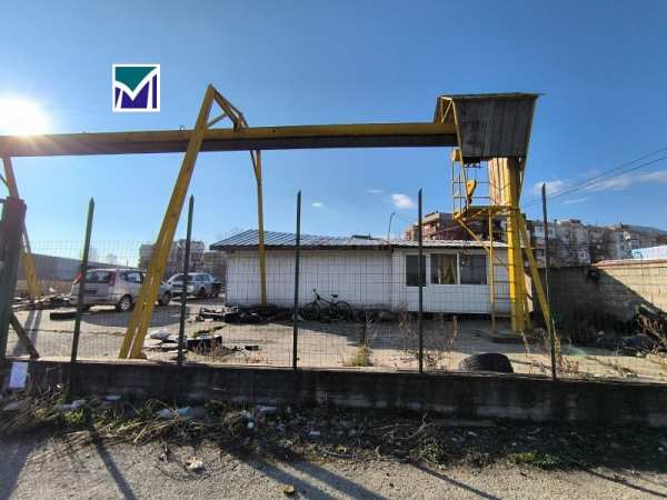 Продава пром. помещение, гр. враца, дъбника