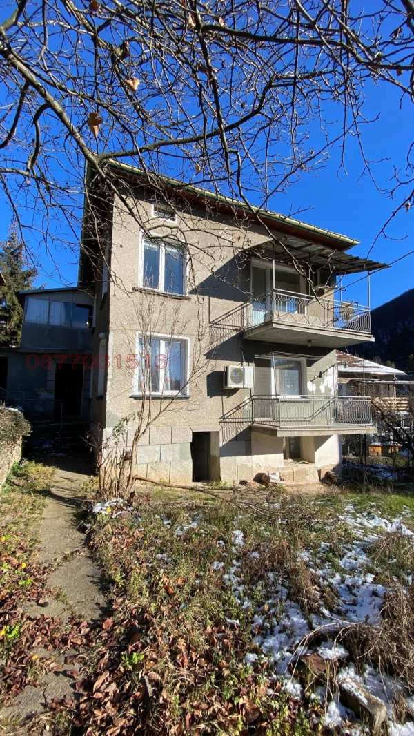 Продава къща, с. чурек, област софия област