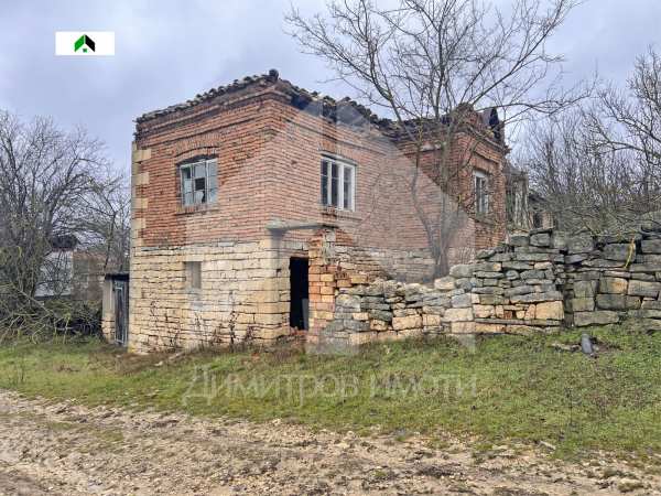 Продава къща, с. сечище, област шумен