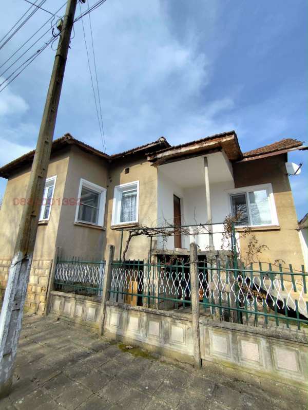 Продава къща, с. вирове, област монтана