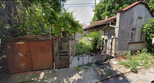 Продава къща, гр. русе, център