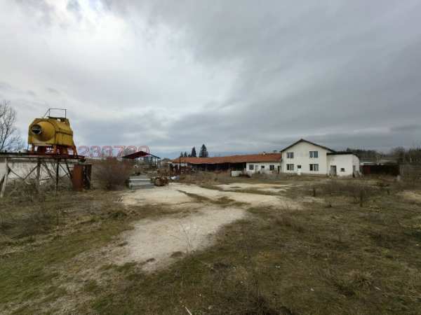 Продава пром. помещение, гр. разлог, област благоевград