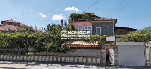 Продава  къща гр. Павел баня, област Стара Загора
      230 кв.м
