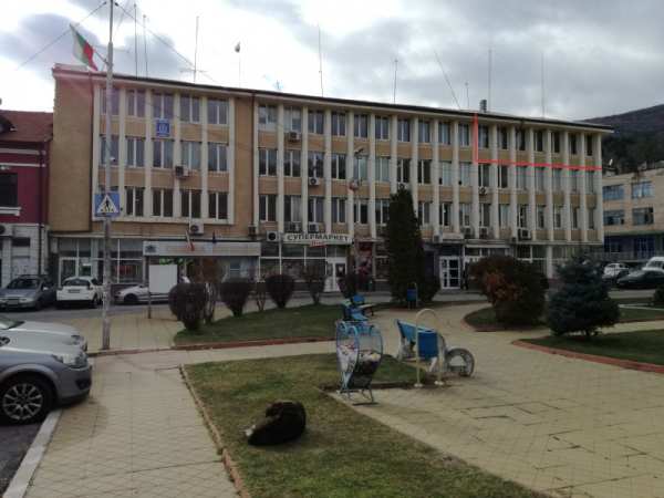 Продава офис, гр. бобошево, област кюстендил
