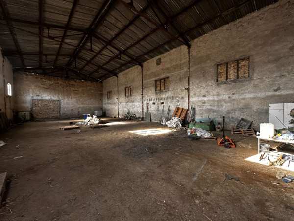 Продава пром. помещение, с. салманово, област шумен