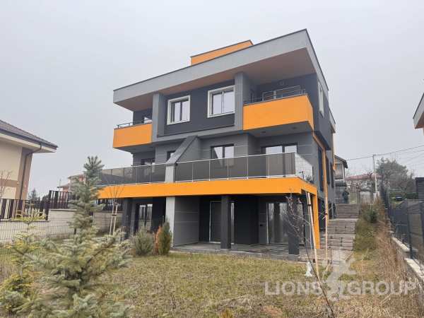 Продава къща, гр. софия, с. лозен