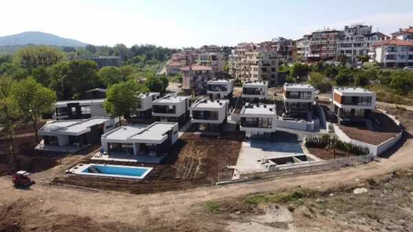 Продава къща, гр. царево, област бургас