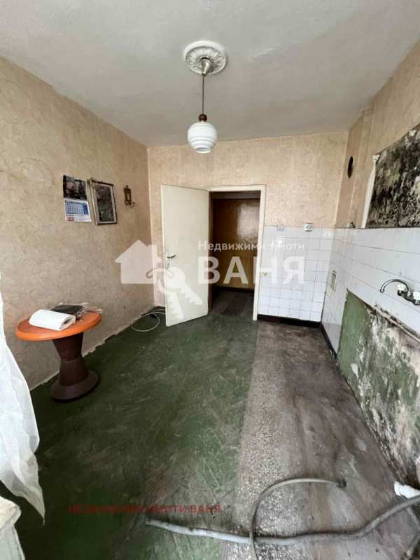 Продава 2-стаен, гр. сопот, област пловдив