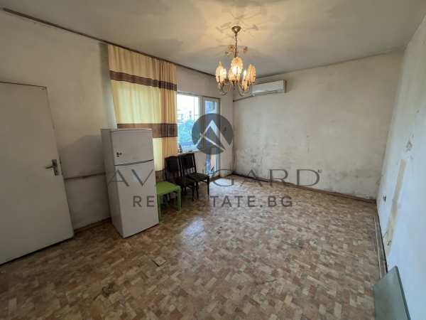 Продава 1-стаен, гр. пловдив, тракия